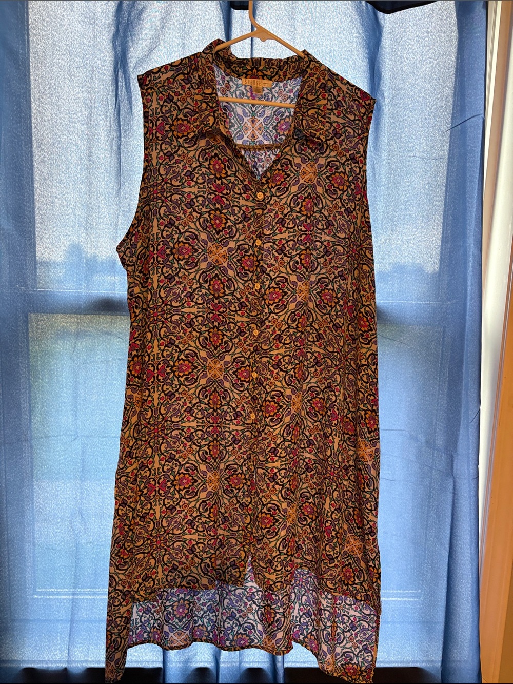 Spense Sleeveless Collared Tunic in Brown and Red Floral Print